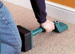 Carpet Stretcher (Knee Kicker)